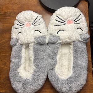 Fuzzy Cozy Gray Cat Slippers